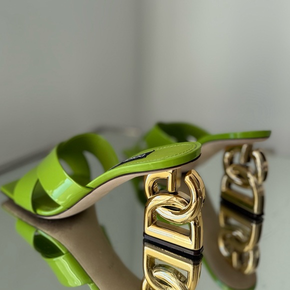 EUC Dolce & Gabbana Polished calfskin mules with 3.5 heel - Picture 9 of 14